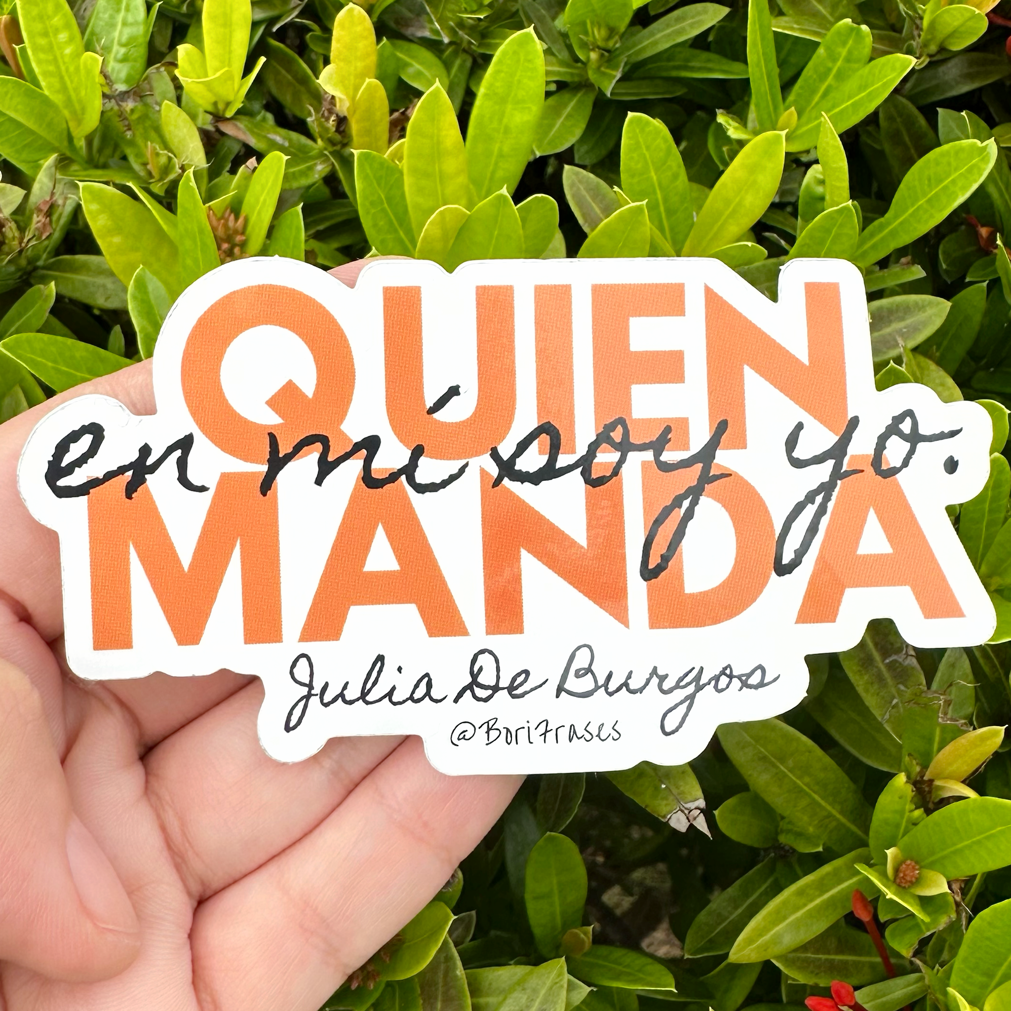 Sticker con frase de la poeta puertorriqueña y feminista: Julia De Burgos