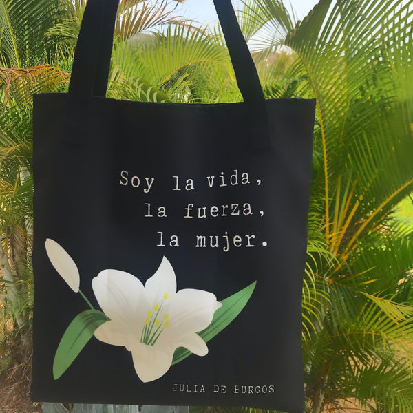 Elegant Tote Bag con frase de la poeta feminista puertorriqueña, Julia De Burgos